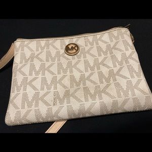 Michael Kors crossbody
